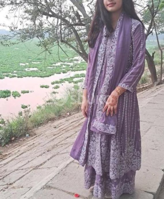 Hi I am Rani Sona full independent and sexy call girl escort service no fraud no cheating